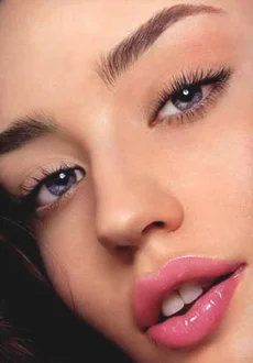 嘴唇起皮不要撕 八方法搞定冬季护唇