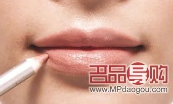 今季流行的妆容 教你画少女纯净裸妆