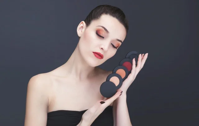 新手入门眼影教程,怎么选眼影盘?