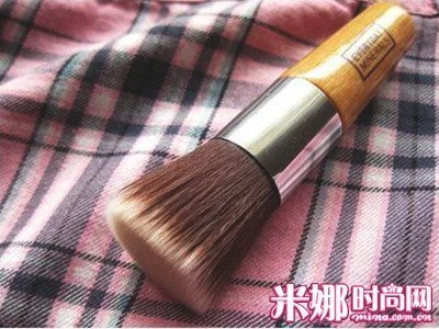 无敌美妆工具 三分钟搞定全部妆容