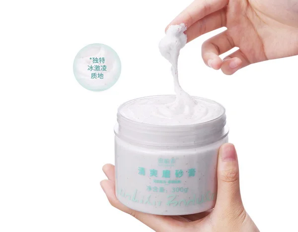 蜜植素清爽磨砂膏，开启你的丝滑夏日!