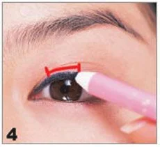 让瞳孔又大又亮的眼线画法(组图)