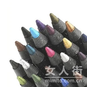 嫣然晚宴王菲复古妆华丽回归