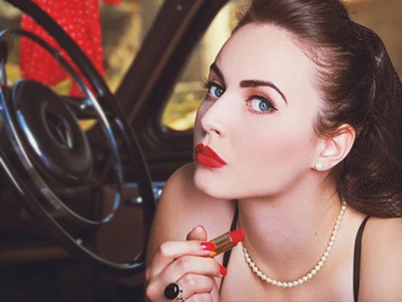 教你如何选择一支适合你的口红