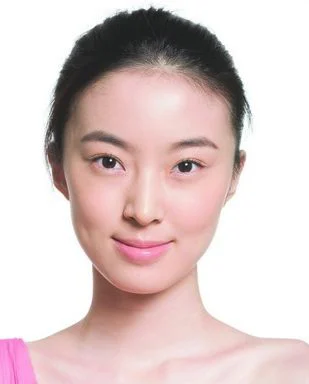 粉红芭比妆画法