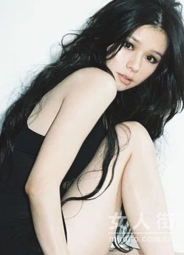 徐若瑄的美眼四招 性感多一点