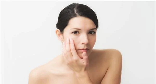 自体脂肪去眼角细纹如何护理?