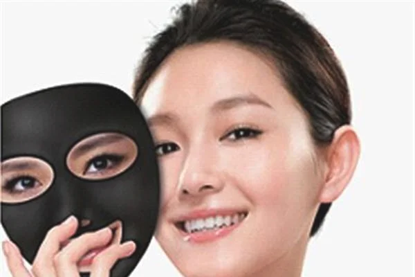 做黑脸娃娃美白价格要多少
