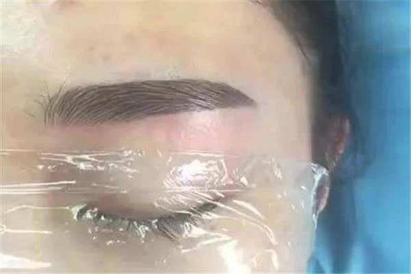 纹眉和绣眉的区别有哪些