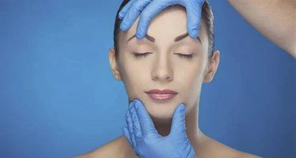 去抬头纹手术多少钱